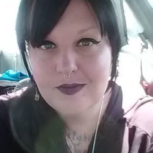 Meet your Posher, Laci